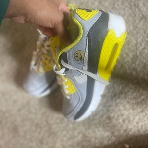 Kids shoes